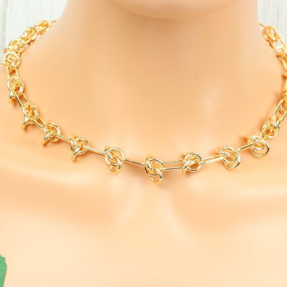 "Minimalist & Elegant Necklace Chain – Perfect for Women & Girls | UNVRC1636 - Picture 9 of 10